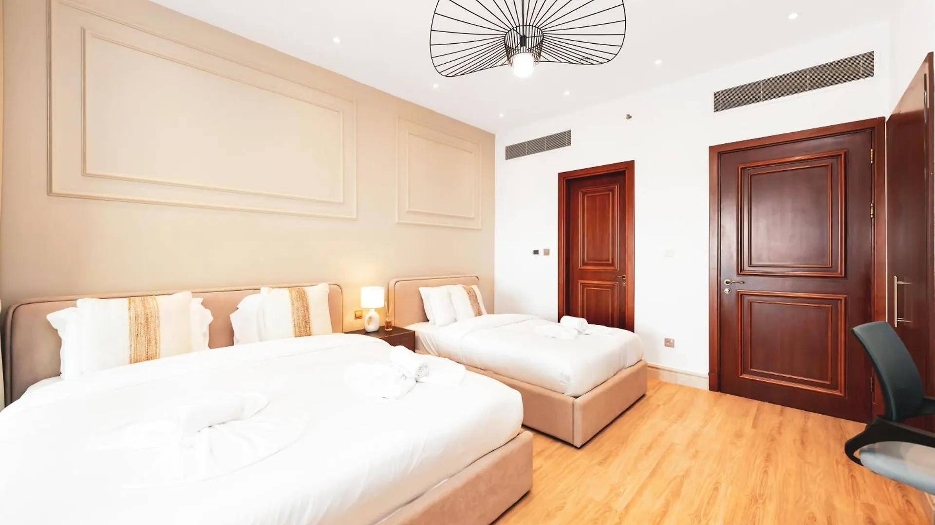 Palm Jumeirah Beach Paradise At Fairmont Residence Dubai United Arab Emirates